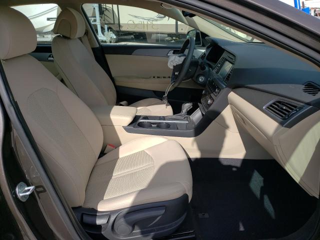 Photo 4 VIN: 5NPE24AF7GH298828 - HYUNDAI SONATA SE 