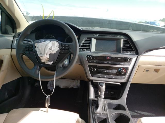 Photo 8 VIN: 5NPE24AF7GH298828 - HYUNDAI SONATA SE 