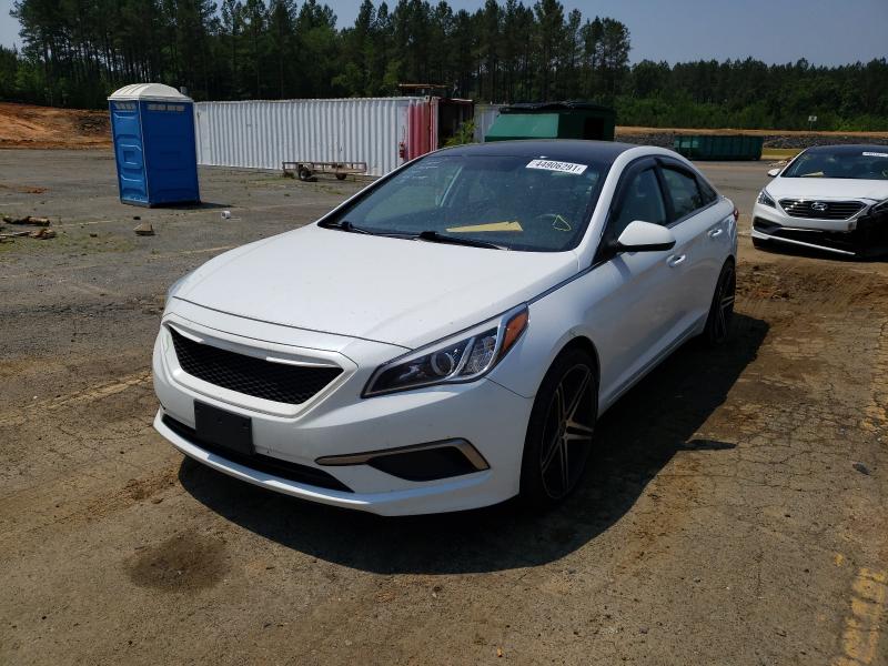 Photo 1 VIN: 5NPE24AF7GH301713 - HYUNDAI SONATA SE 