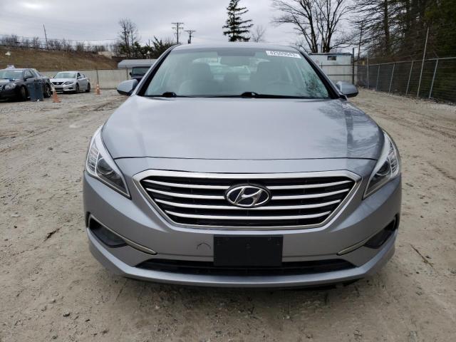 Photo 4 VIN: 5NPE24AF7GH301792 - HYUNDAI SONATA SE 