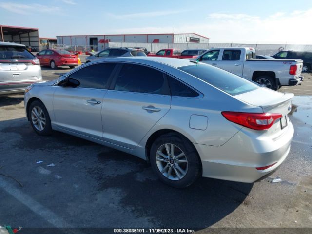 Photo 2 VIN: 5NPE24AF7GH303333 - HYUNDAI SONATA 