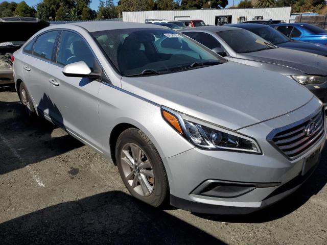 Photo 3 VIN: 5NPE24AF7GH307124 - HYUNDAI SONATA SE 