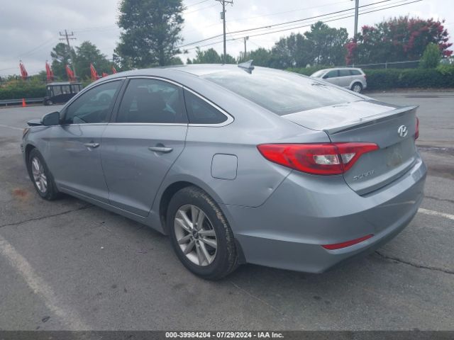 Photo 2 VIN: 5NPE24AF7GH310850 - HYUNDAI SONATA 