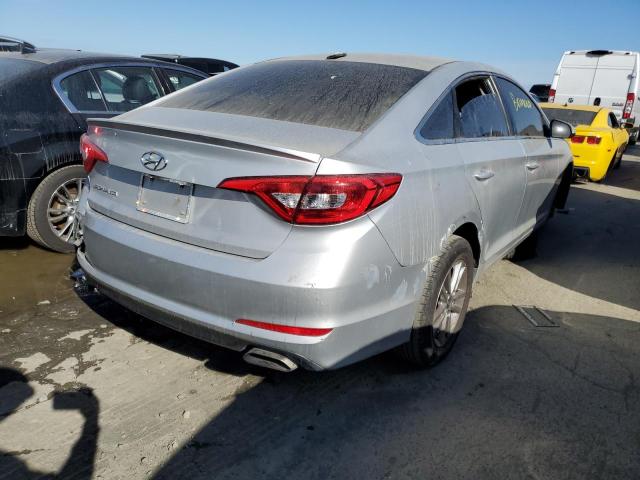 Photo 2 VIN: 5NPE24AF7GH322724 - HYUNDAI SONATA SE 