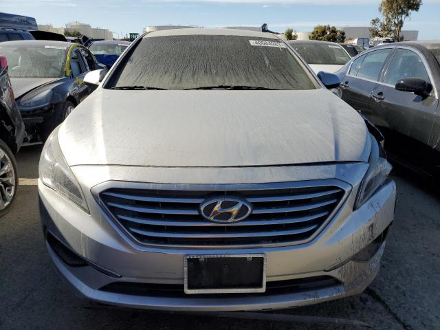 Photo 4 VIN: 5NPE24AF7GH322724 - HYUNDAI SONATA SE 