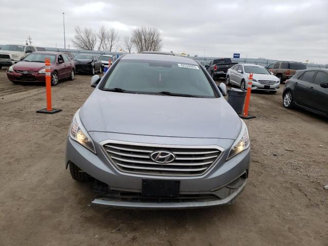 Photo 4 VIN: 5NPE24AF7GH326935 - HYUNDAI SONATA SE 