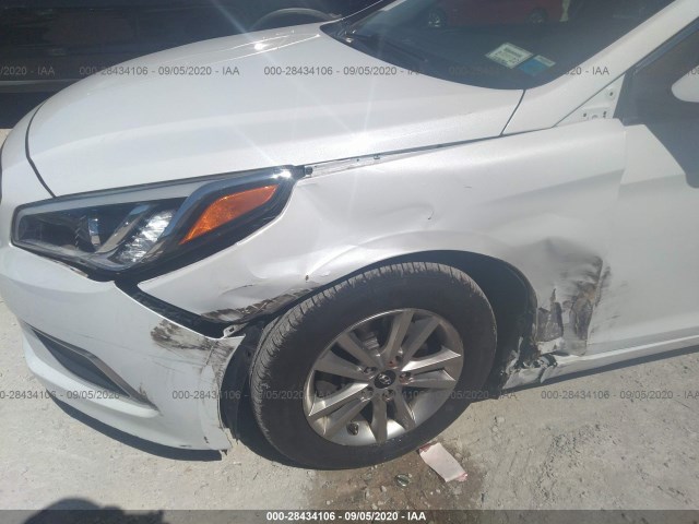 Photo 5 VIN: 5NPE24AF7GH328054 - HYUNDAI SONATA 