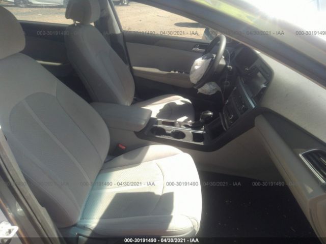 Photo 4 VIN: 5NPE24AF7GH341712 - HYUNDAI SONATA 