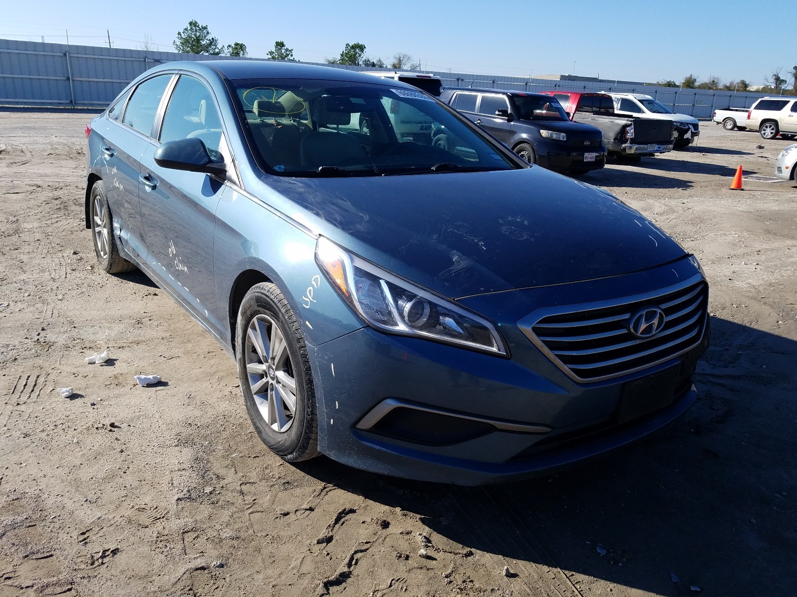 Photo 0 VIN: 5NPE24AF7GH347056 - HYUNDAI SONATA SE 