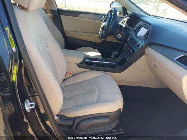 Photo 4 VIN: 5NPE24AF7GH350717 - HYUNDAI SONATA 