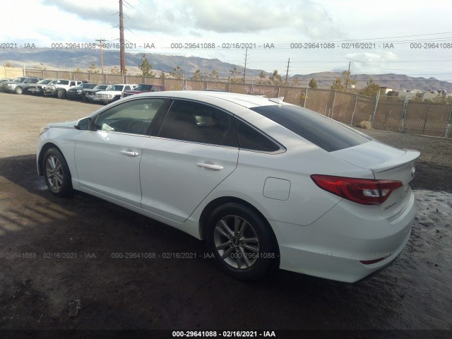 Photo 2 VIN: 5NPE24AF7GH351253 - HYUNDAI SONATA 