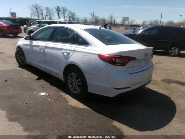 Photo 2 VIN: 5NPE24AF7GH356050 - HYUNDAI SONATA 