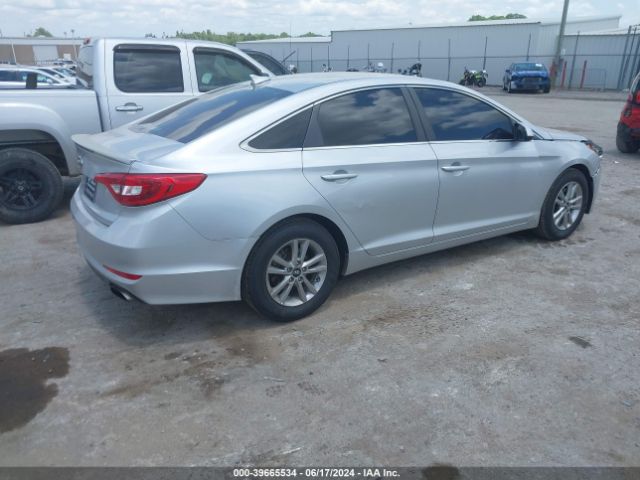 Photo 3 VIN: 5NPE24AF7GH357859 - HYUNDAI SONATA 