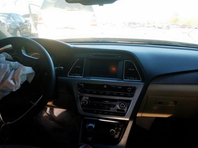 Photo 8 VIN: 5NPE24AF7GH359563 - HYUNDAI SONATA SE 