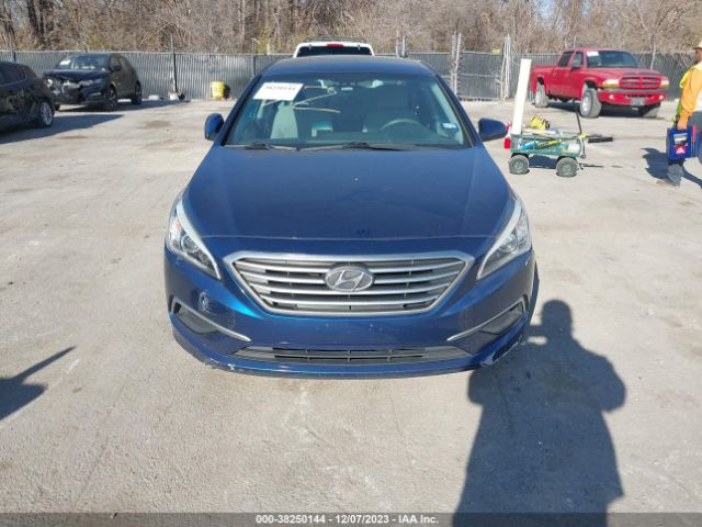 Photo 5 VIN: 5NPE24AF7GH364536 - HYUNDAI SONATA 