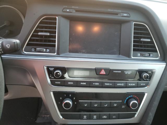 Photo 8 VIN: 5NPE24AF7GH377982 - HYUNDAI SONATA SE 