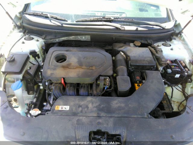 Photo 9 VIN: 5NPE24AF7GH380137 - HYUNDAI SONATA 