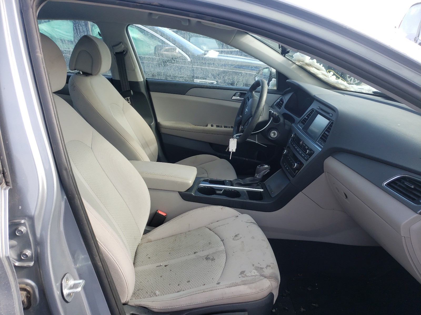 Photo 4 VIN: 5NPE24AF7GH385810 - HYUNDAI SONATA 