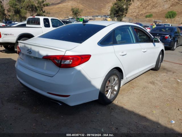 Photo 3 VIN: 5NPE24AF7GH391378 - HYUNDAI SONATA 