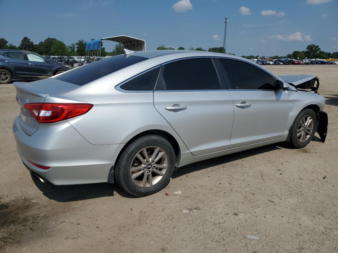 Photo 2 VIN: 5NPE24AF7GH405408 - HYUNDAI SONATA 