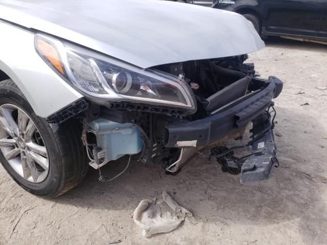 Photo 8 VIN: 5NPE24AF7GH409121 - HYUNDAI SONATA SE 