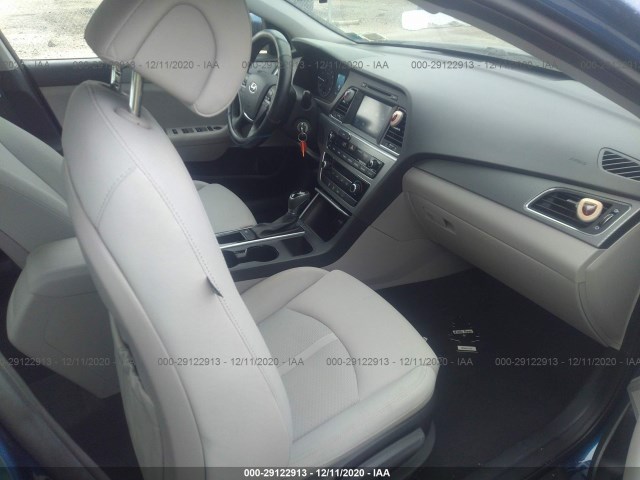 Photo 4 VIN: 5NPE24AF7GH426081 - HYUNDAI SONATA 