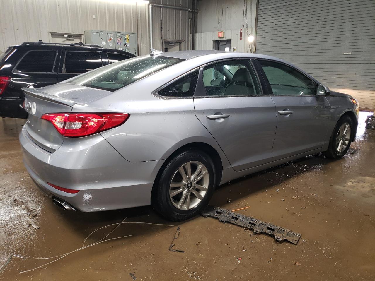 Photo 2 VIN: 5NPE24AF7GH436447 - HYUNDAI SONATA 