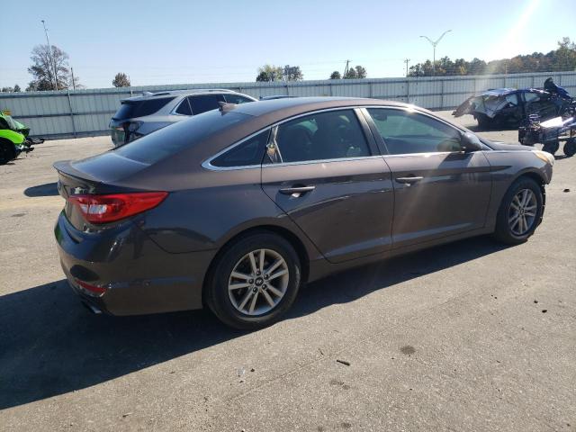 Photo 2 VIN: 5NPE24AF7HH438250 - HYUNDAI SONATA SE 