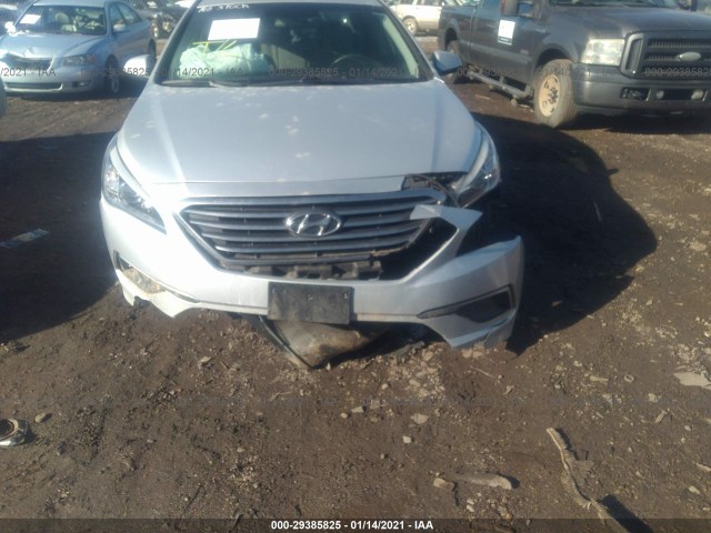 Photo 5 VIN: 5NPE24AF7HH443268 - HYUNDAI SONATA 