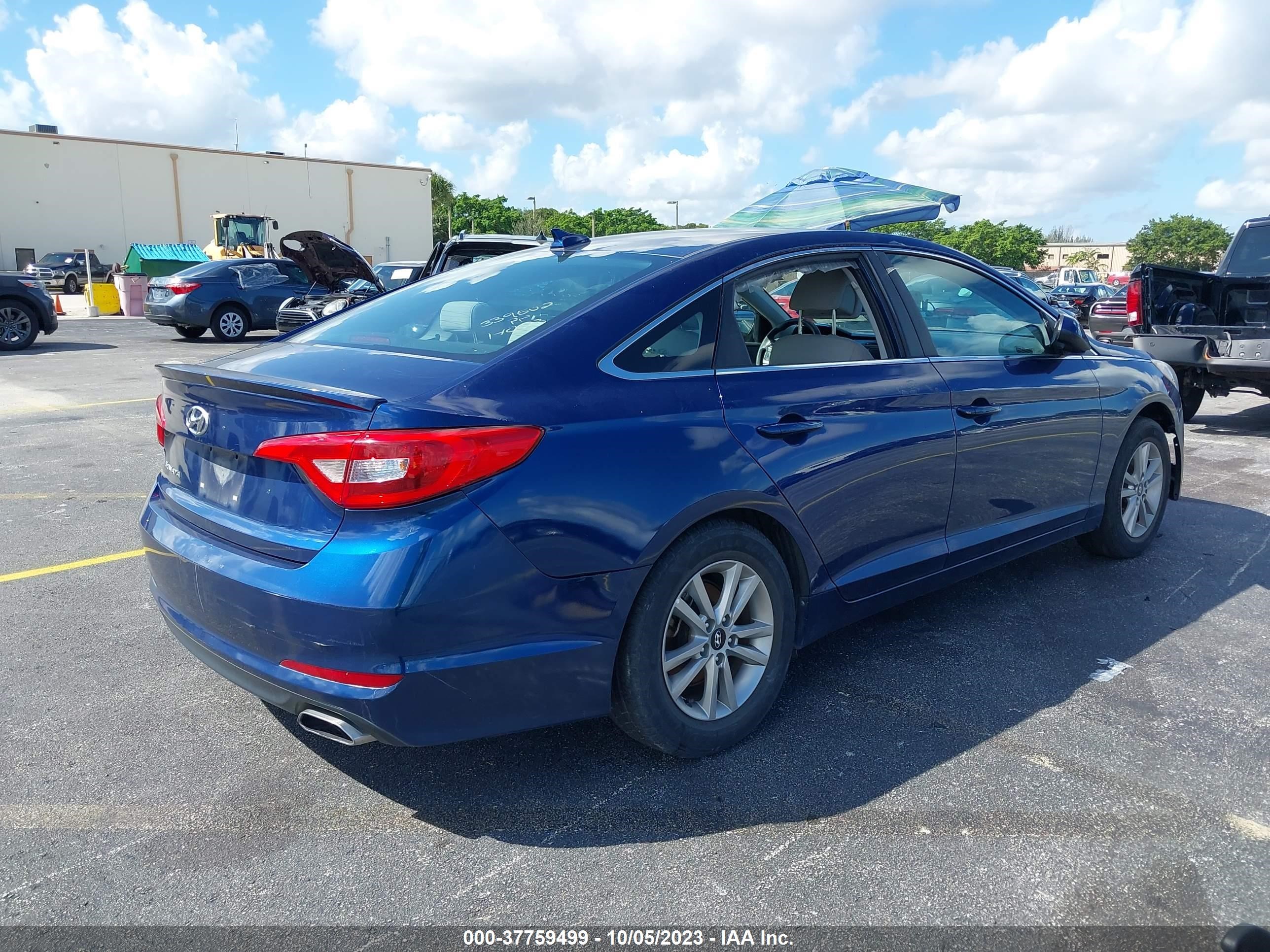 Photo 3 VIN: 5NPE24AF7HH452875 - HYUNDAI SONATA 