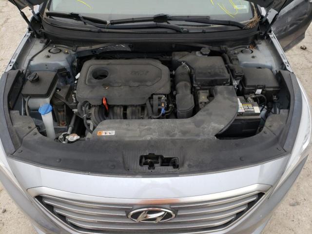 Photo 6 VIN: 5NPE24AF7HH455825 - HYUNDAI SONATA SE 