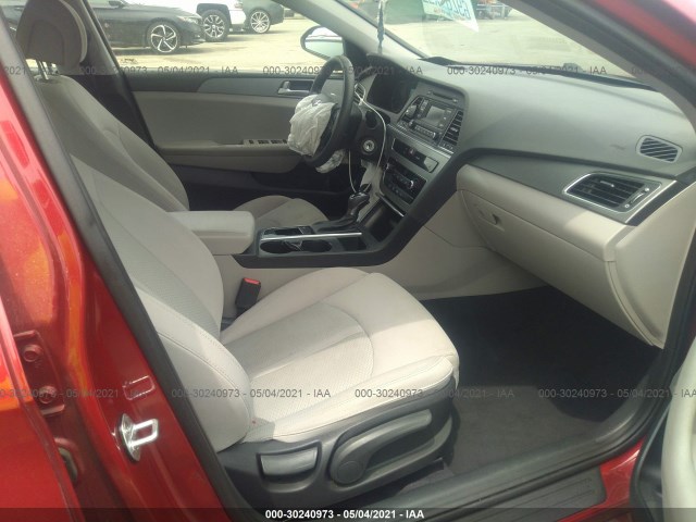 Photo 4 VIN: 5NPE24AF7HH468154 - HYUNDAI SONATA 