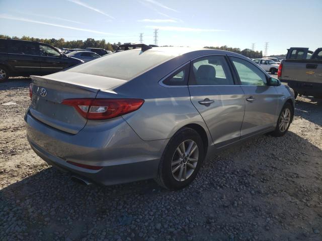 Photo 2 VIN: 5NPE24AF7HH471961 - HYUNDAI SONATA 