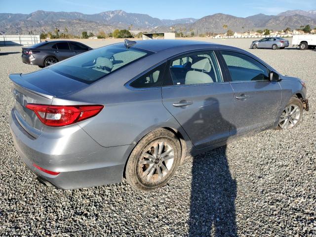 Photo 2 VIN: 5NPE24AF7HH490879 - HYUNDAI SONATA SE 