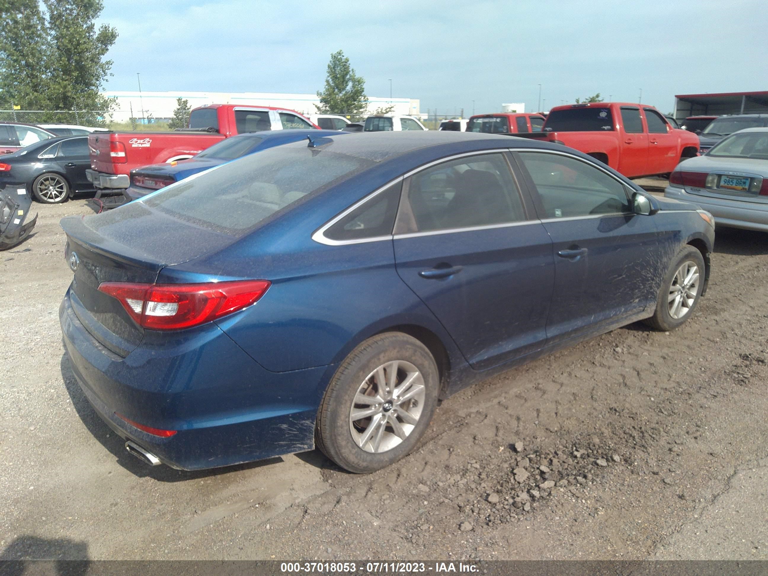 Photo 3 VIN: 5NPE24AF7HH494267 - HYUNDAI SONATA 