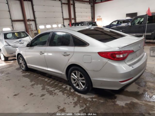 Photo 2 VIN: 5NPE24AF7HH502237 - HYUNDAI SONATA 