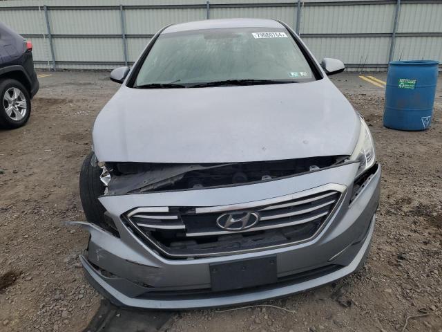 Photo 4 VIN: 5NPE24AF7HH504053 - HYUNDAI SONATA SE 