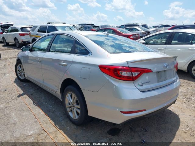 Photo 2 VIN: 5NPE24AF7HH516655 - HYUNDAI SONATA 