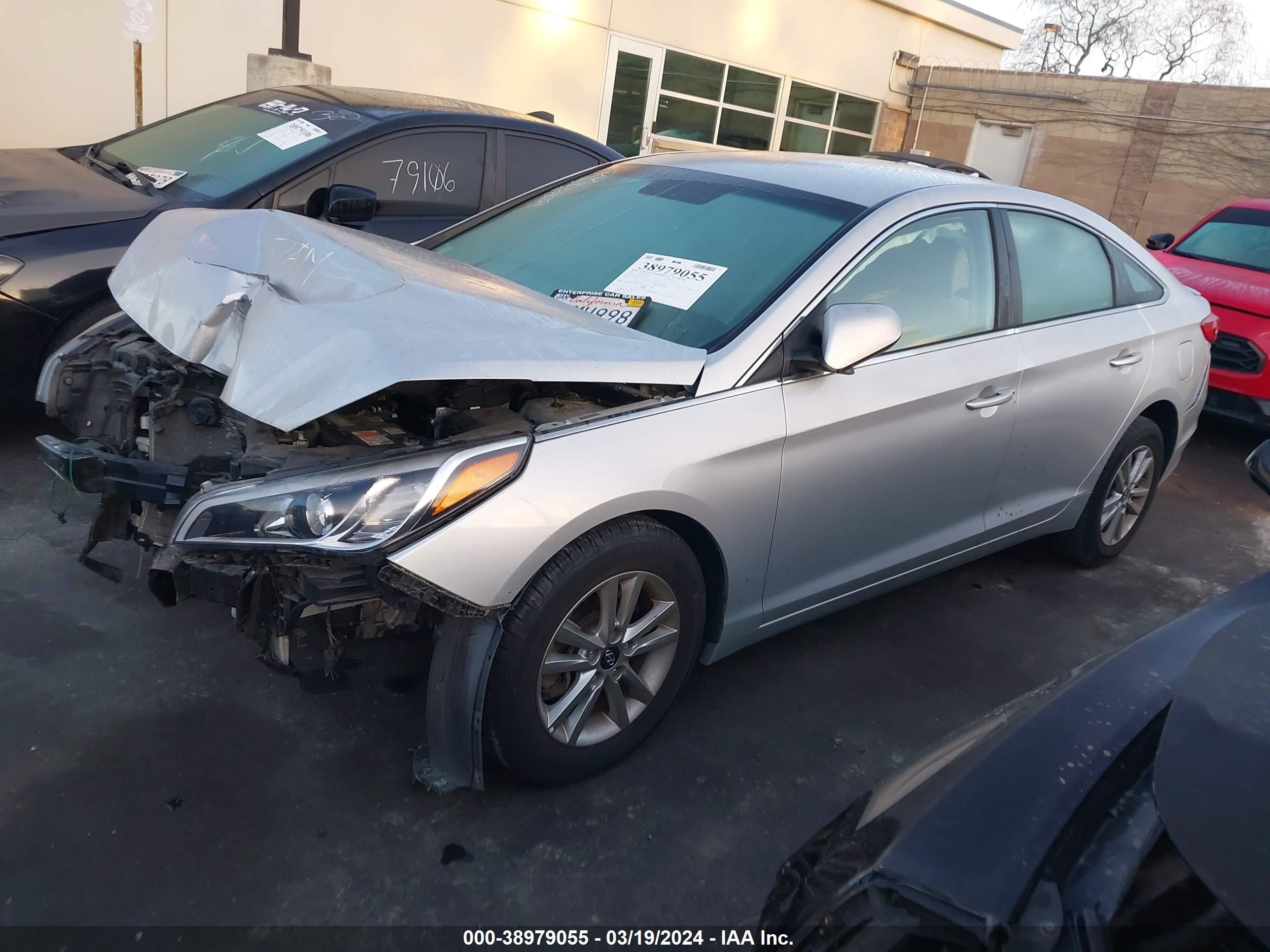 Photo 1 VIN: 5NPE24AF7HH518129 - HYUNDAI SONATA 