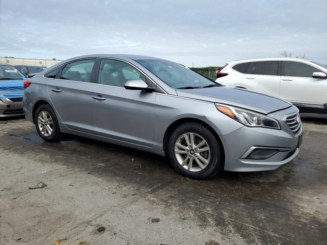 Photo 3 VIN: 5NPE24AF7HH518597 - HYUNDAI SONATA 