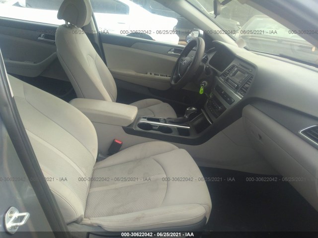 Photo 4 VIN: 5NPE24AF7HH520625 - HYUNDAI SONATA 