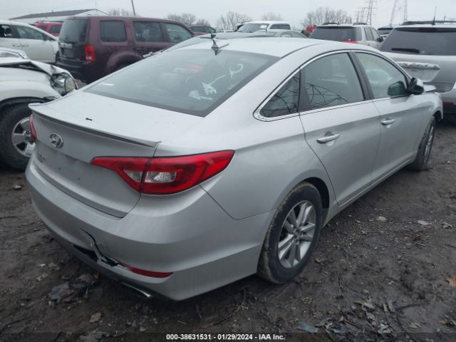 Photo 3 VIN: 5NPE24AF7HH531799 - HYUNDAI SONATA 