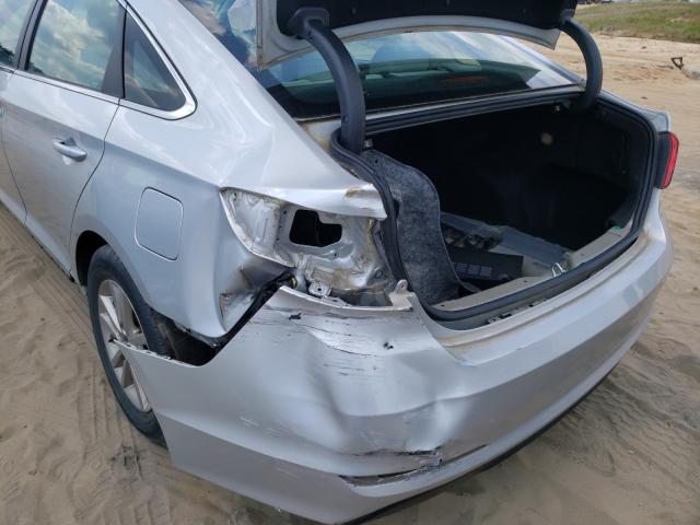 Photo 8 VIN: 5NPE24AF7HH541586 - HYUNDAI SONATA SE 