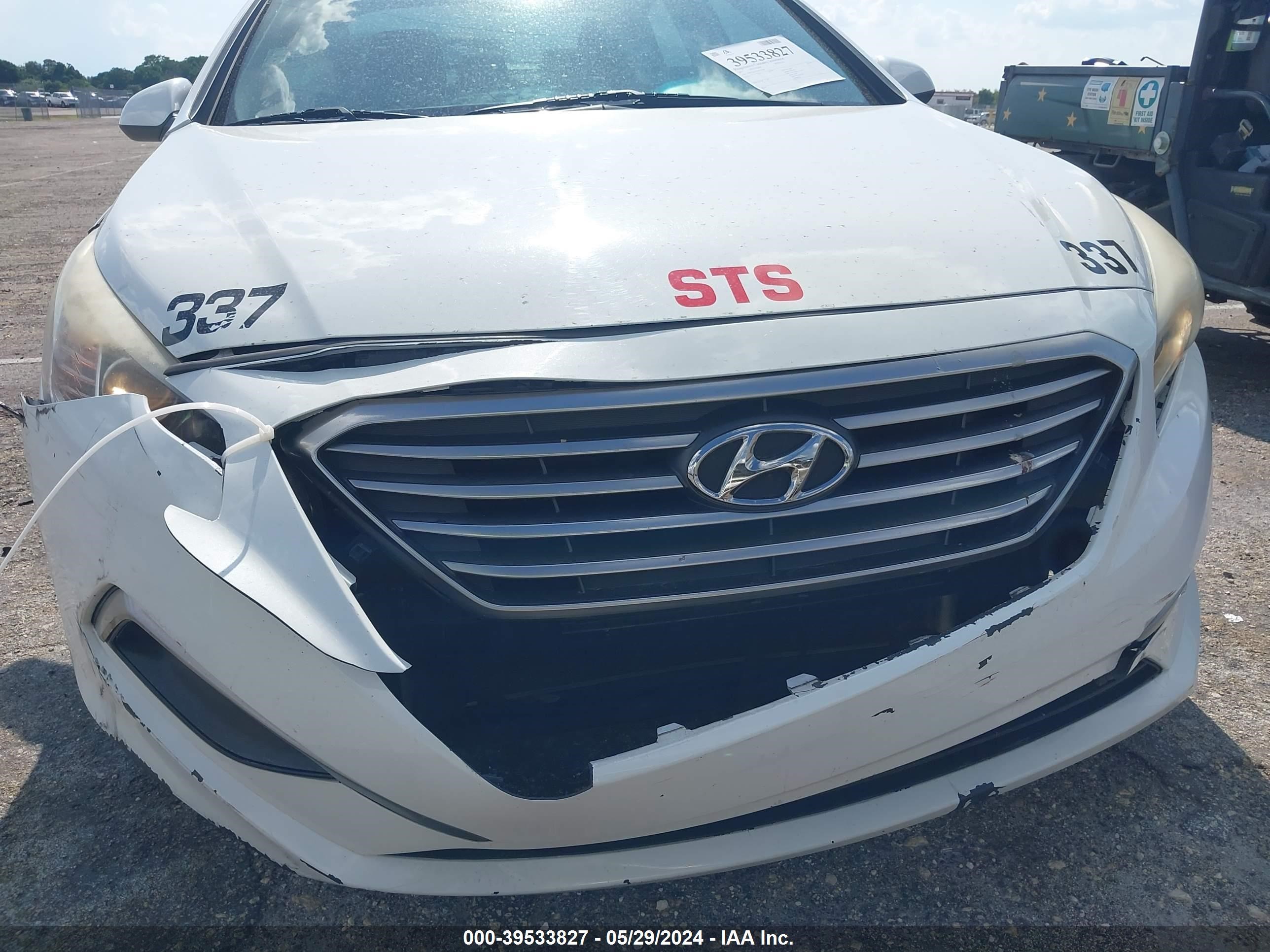 Photo 11 VIN: 5NPE24AF7HH547260 - HYUNDAI SONATA 