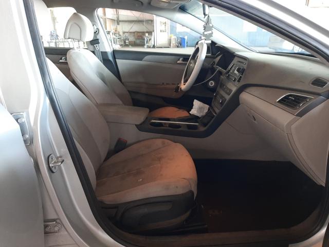 Photo 4 VIN: 5NPE24AF7HH549543 - HYUNDAI SONATA SE 