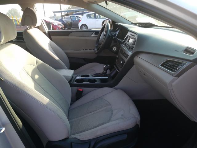 Photo 4 VIN: 5NPE24AF7HH557593 - HYUNDAI SONATA 