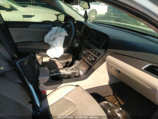 Photo 4 VIN: 5NPE24AF7HH563457 - HYUNDAI SONATA 