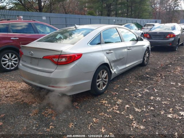 Photo 3 VIN: 5NPE24AF7HH569257 - HYUNDAI SONATA 