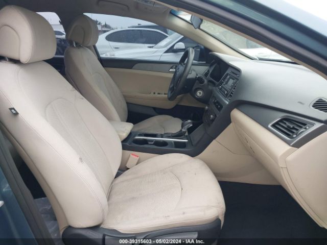 Photo 4 VIN: 5NPE24AF7HH574927 - HYUNDAI SONATA 