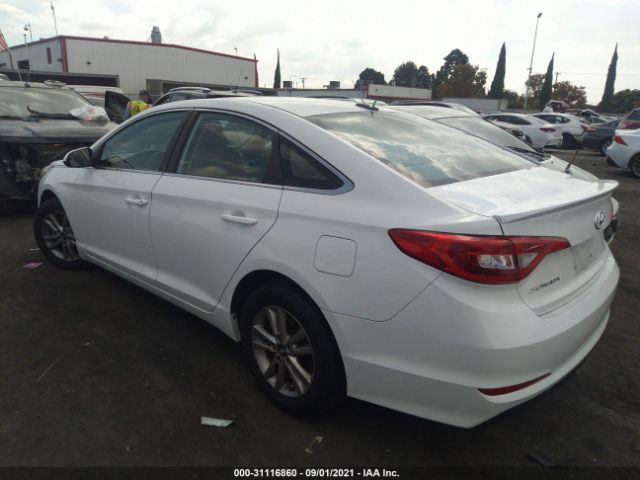 Photo 2 VIN: 5NPE24AF7HH575057 - HYUNDAI SONATA 